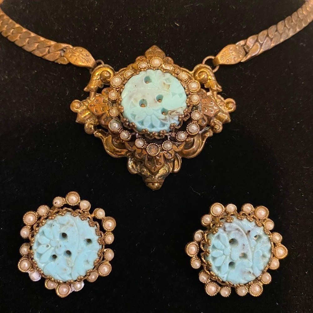Unsigned Miriam Haskell necklace & Earrings set